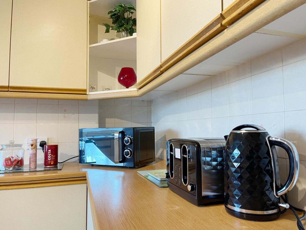 3 Bed Duplex Flat, Free Wifi & Netflix, Ideal For Contractors Apartment Gravesend Luaran gambar